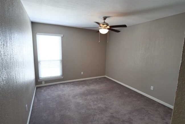 Building Photo - 850 Threadneedle St