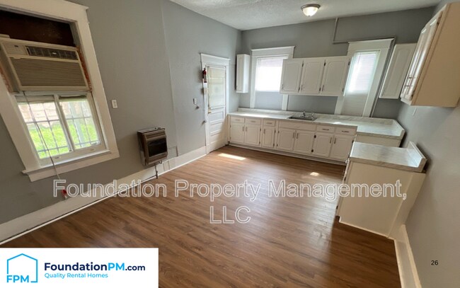 Building Photo - 578 McKinley St