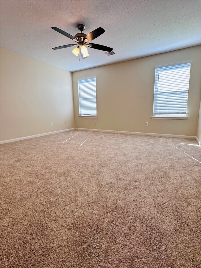 Building Photo - 1607 Bel Riposo Ln