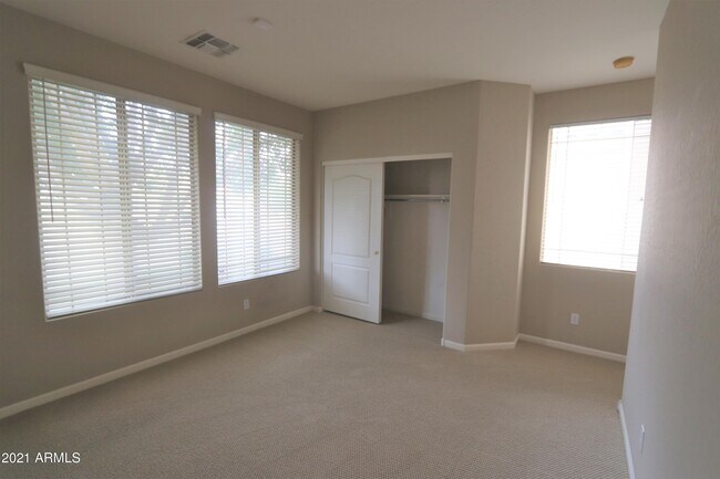 Building Photo - 2280 E Indian Wells Dr