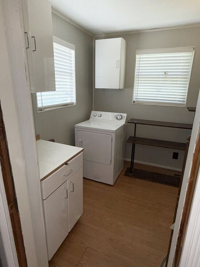 Building Photo - Charming 2 Bedroom, 1 Bath house in the heart of Nashville, TN