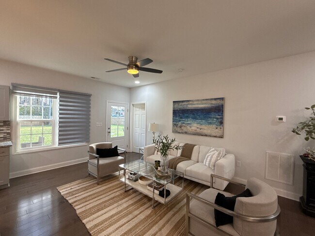 Building Photo - T.R. Lawing Realty Property