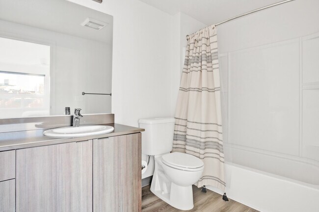 Building Photo - 1530 Belmont Ave