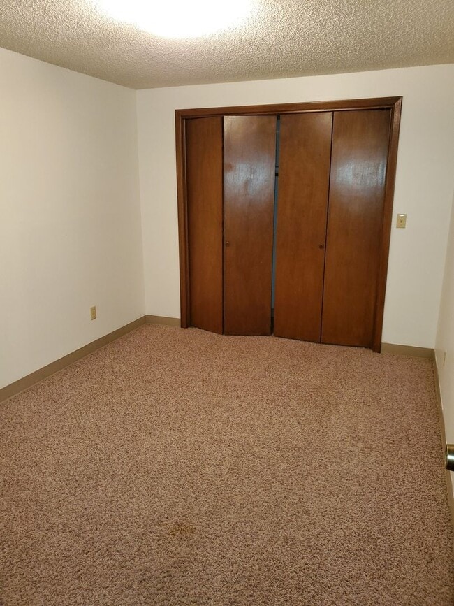 Building Photo - 1230 N Edwards