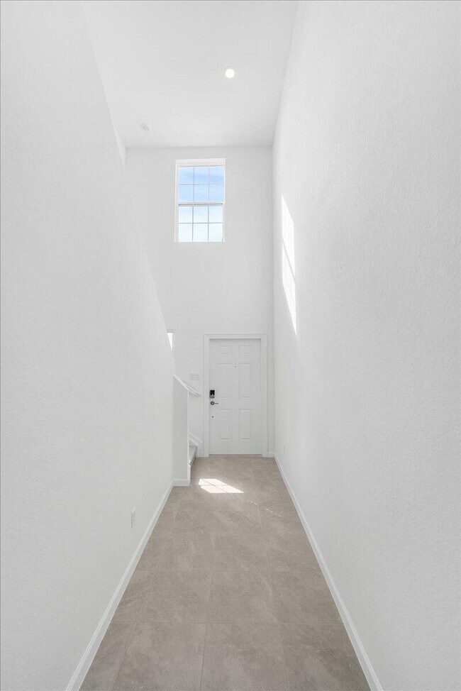 Building Photo - 11177 NW Fernbrook Dr