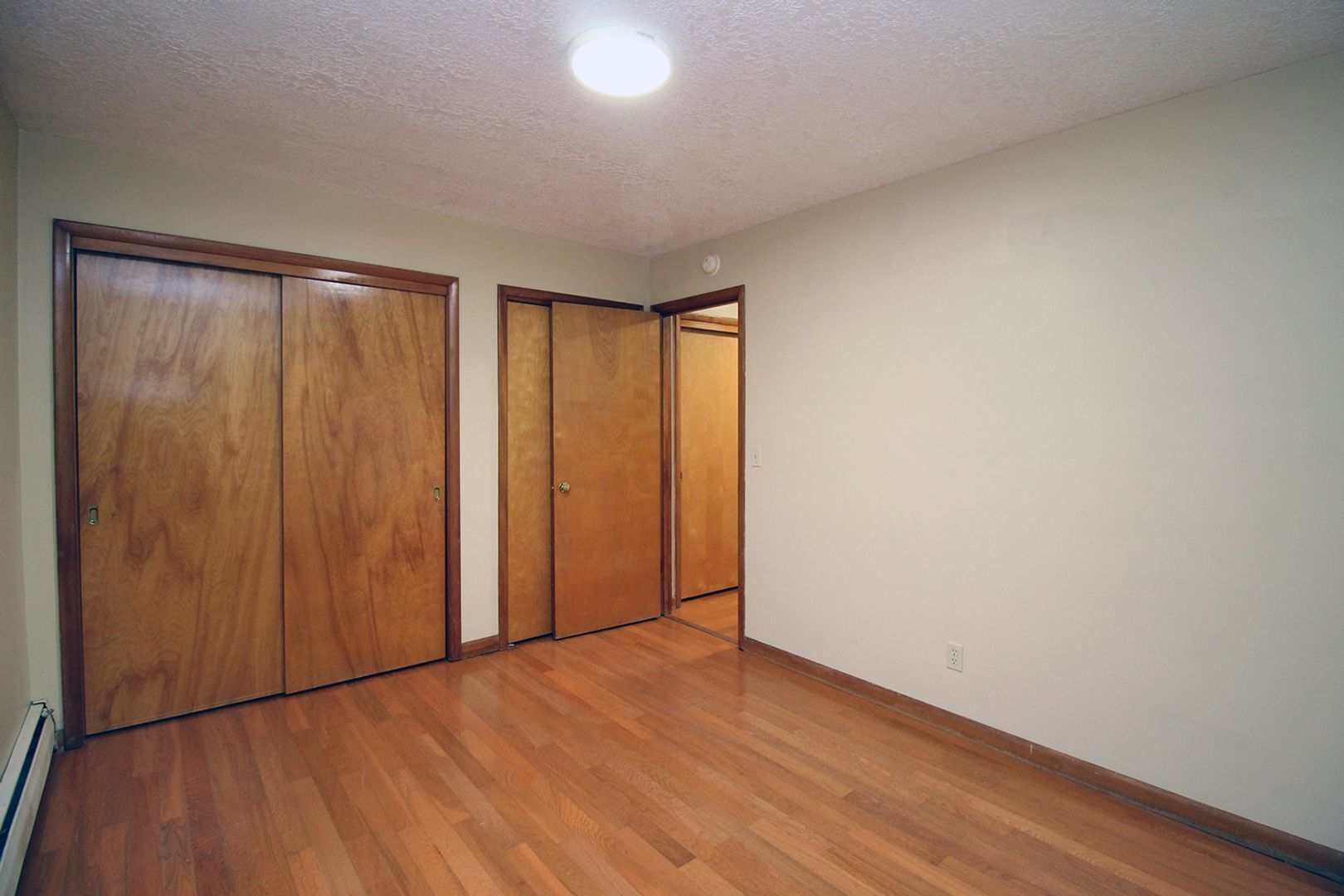 Building Photo - 3200-3236 SW Marigold St