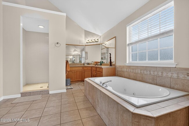 Building Photo - 153 Sandra Way