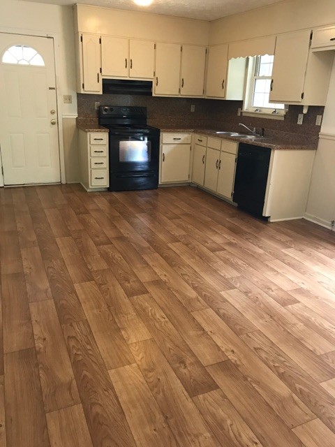 Building Photo - 6424 Revena Dr