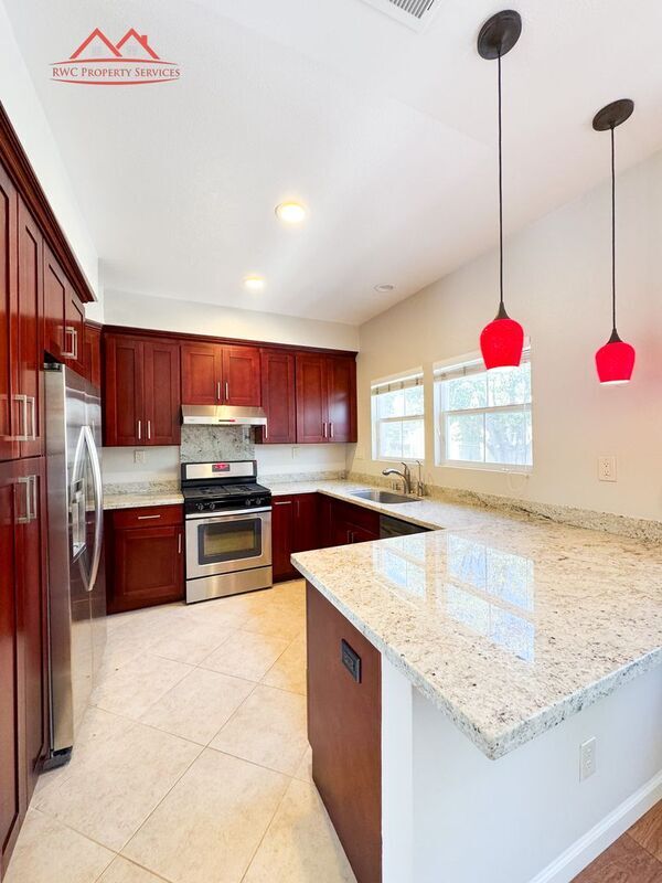 Building Photo - 3634 Fitzsimmons Common