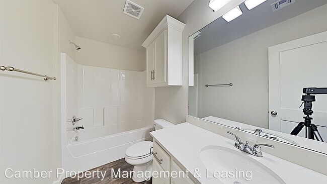 Building Photo - 2 br, 1 bath House - 4900 Avion Court