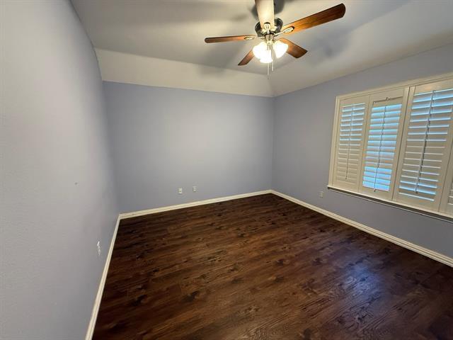 Building Photo - 9724 Wolf Creek Dr