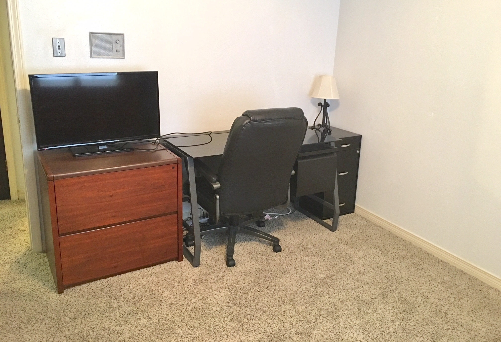 Building Photo - 209 Pine St