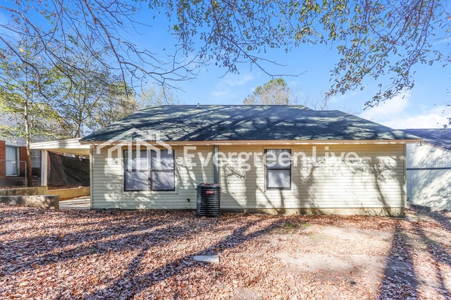 Building Photo - 3654