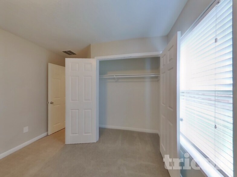 Building Photo - 20923 Cullen Ranch Rd