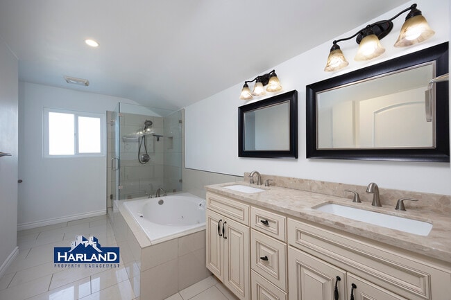 Building Photo - 4494 Benhurst Ave