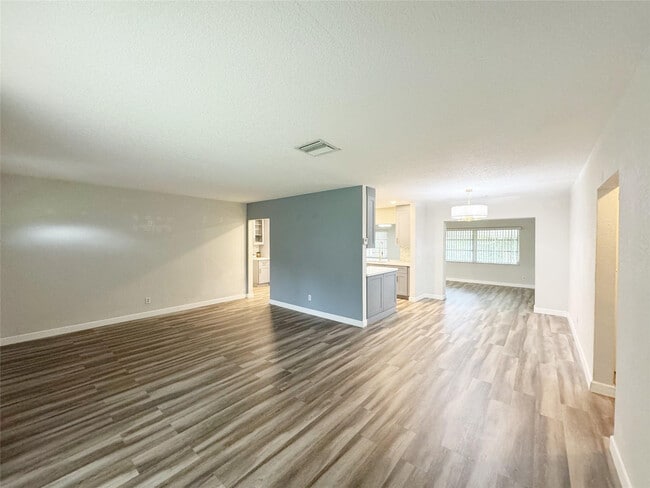 Building Photo - 9602 NW 72nd St