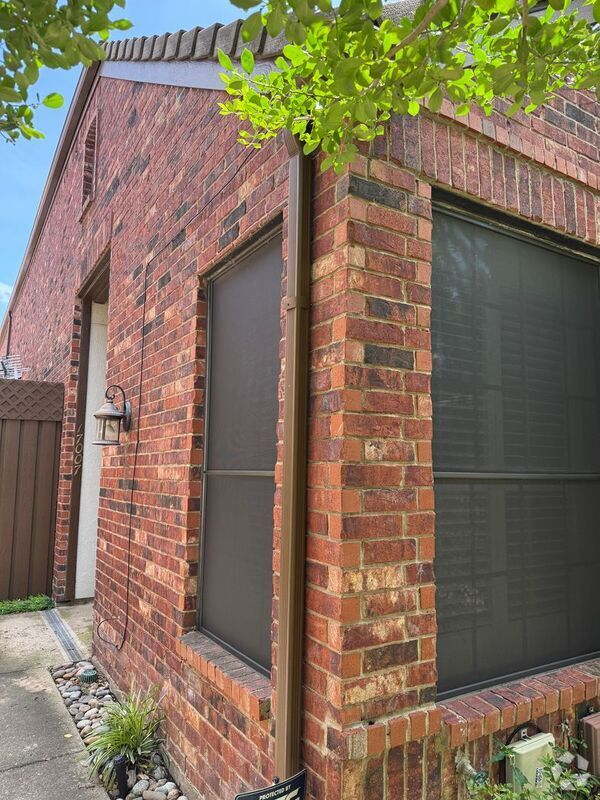 Building Photo - 17007 Vinland Dr
