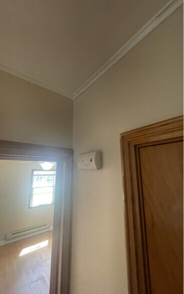 Building Photo - 1325 9th St S