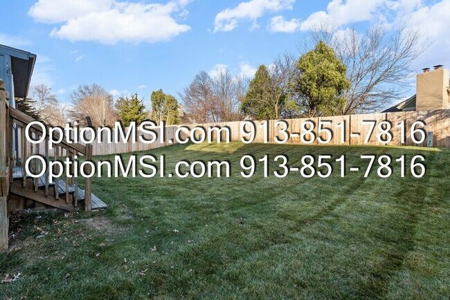 Building Photo - Welcome home to this charming two-story in South Woods subdivision