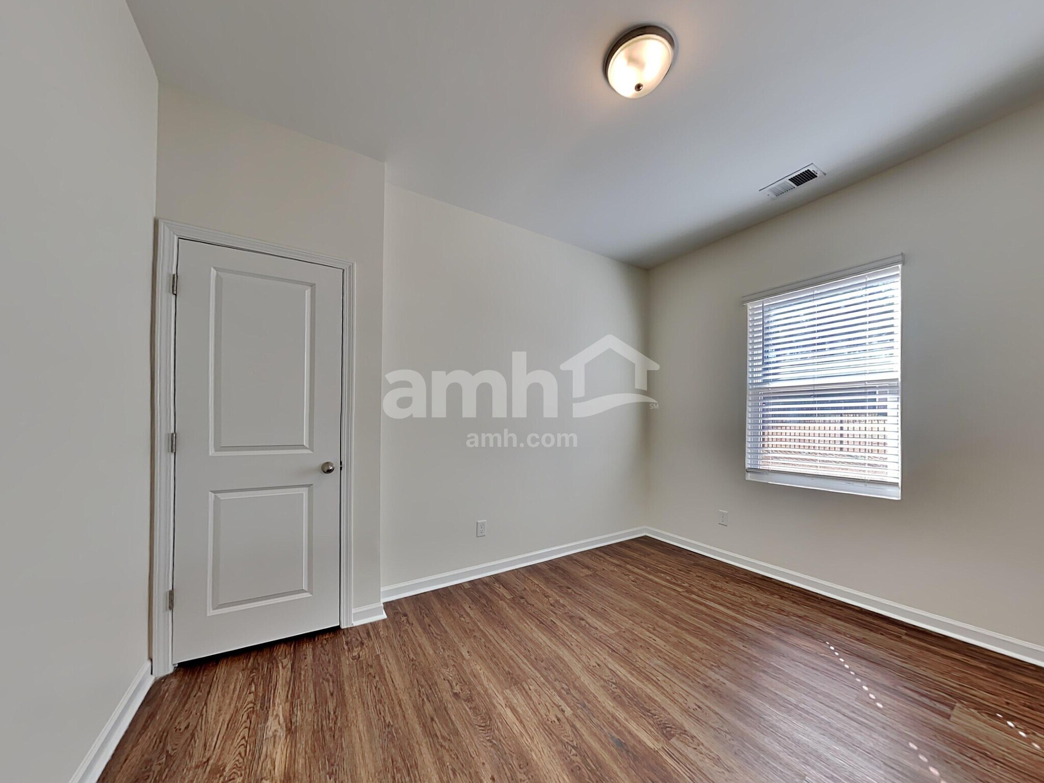 Building Photo - 224 Orion Way