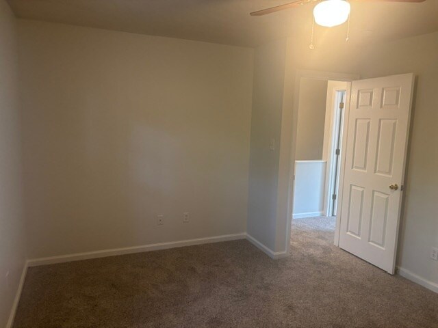 Building Photo - 2933 Colt Dr NE