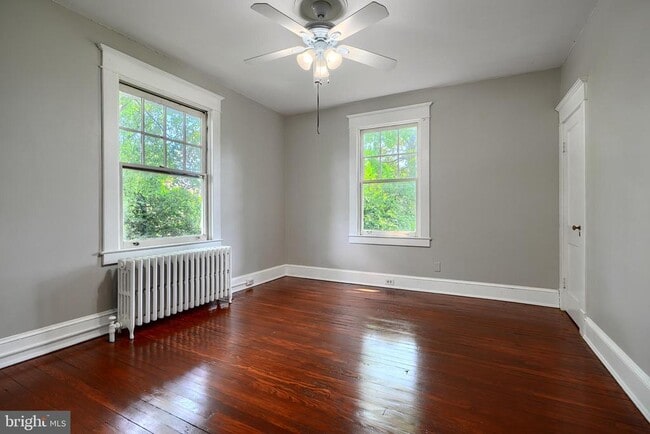 Building Photo - 720 Dryden Dr