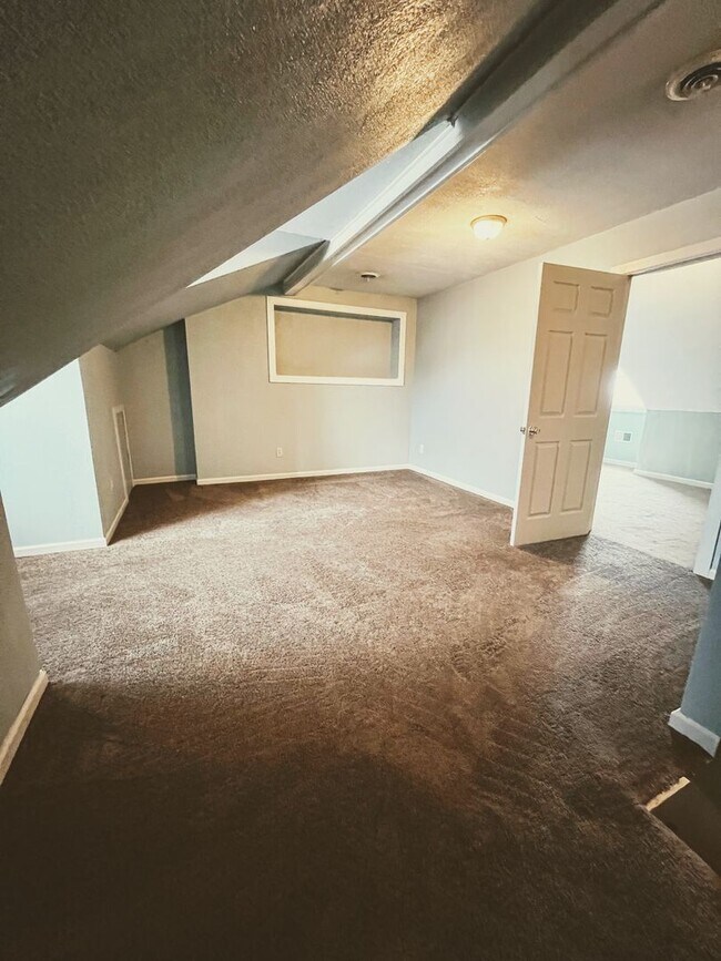 Building Photo - 2332 Arlington Ave