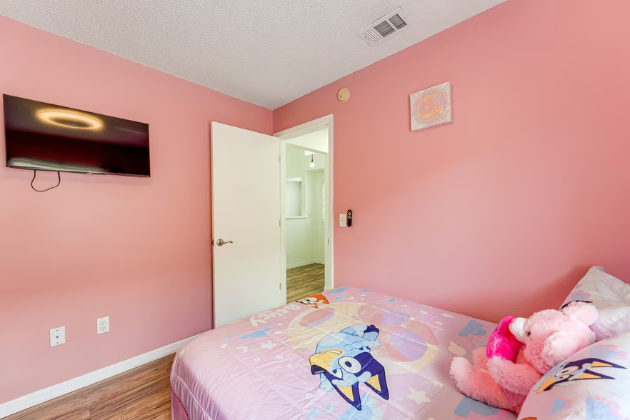 Building Photo - 2545 Montego Bay Blvd