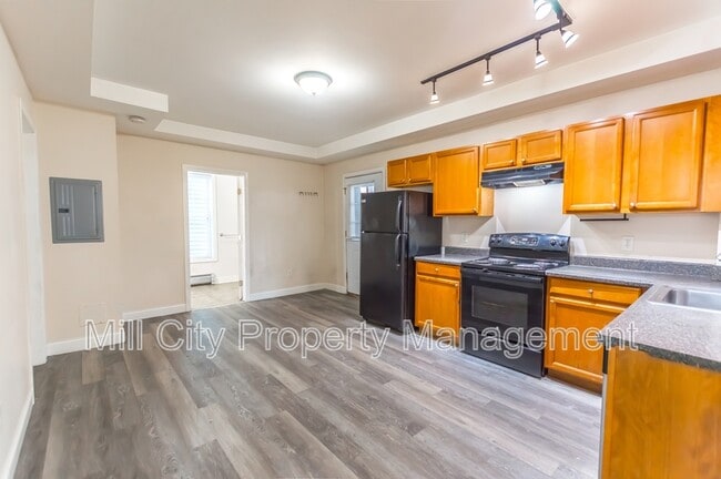 Building Photo - 21 Jane St