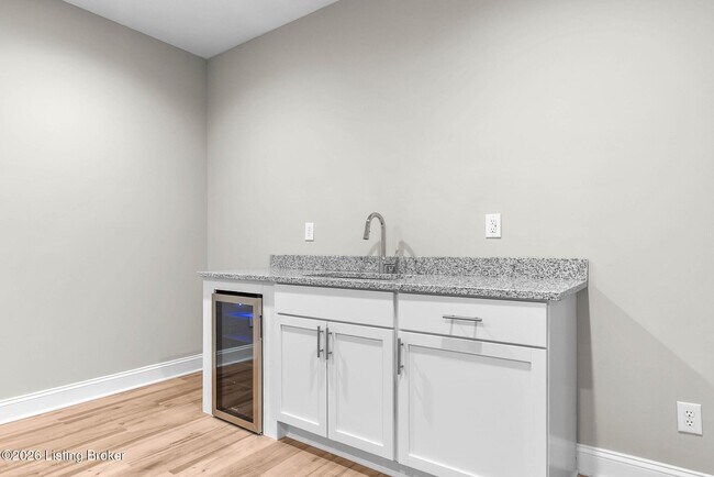 Building Photo - 6204 Moonseed St