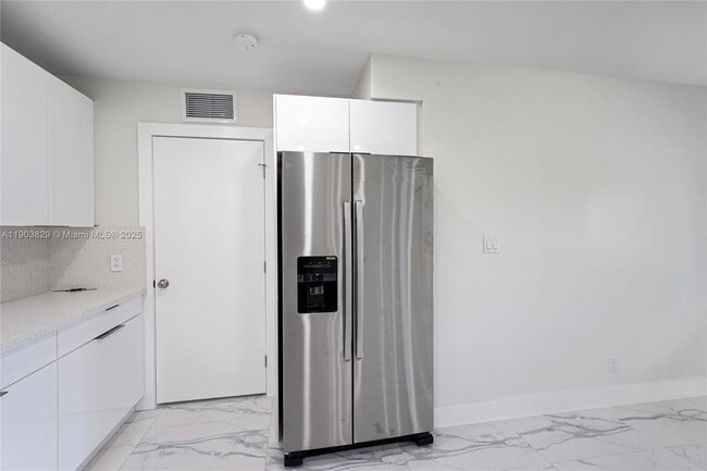 Building Photo - 4670 NW 5th St