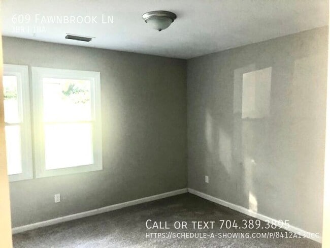 Building Photo - 609 Fawnbrook Ln