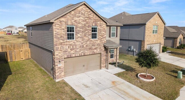 Building Photo - 18524 Speculator Ln