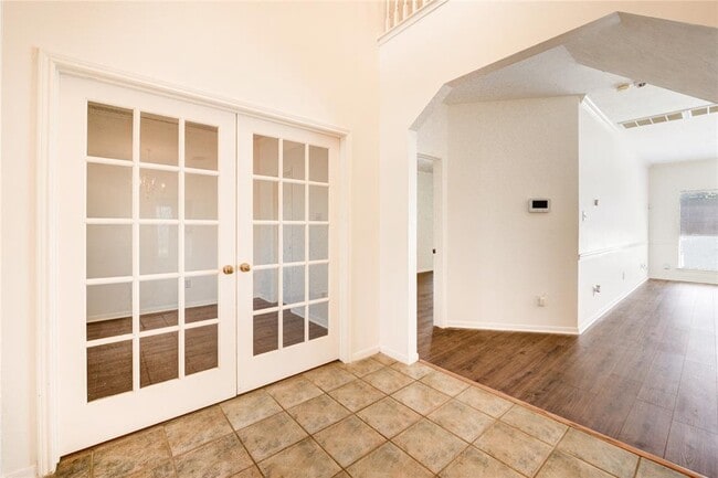 Building Photo - 15206 Garett Green Cir