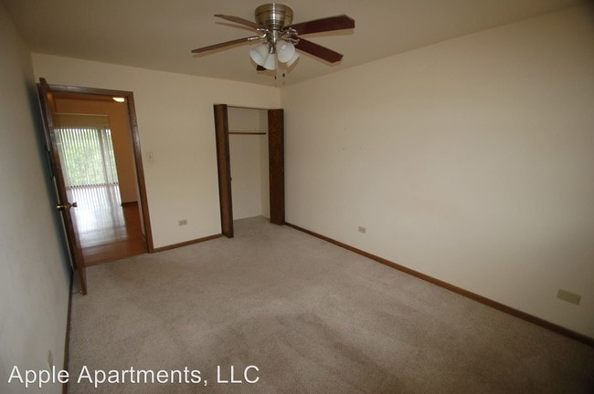 Building Photo - 6135 W 103rd St
