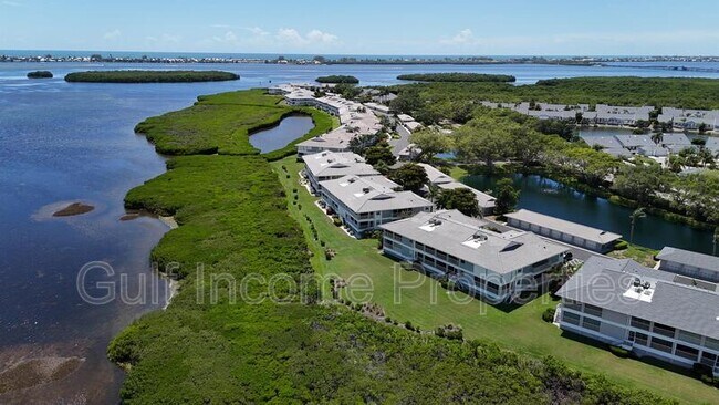 Building Photo - 1141 Edgewater Cir