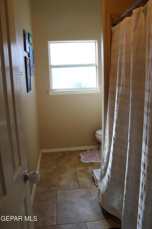 Building Photo - 12928 Hueco Pit Dr
