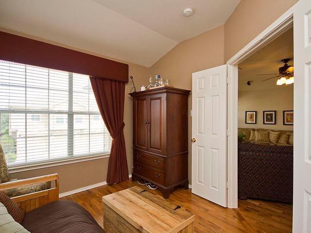 Building Photo - 16100 Great Oaks Dr