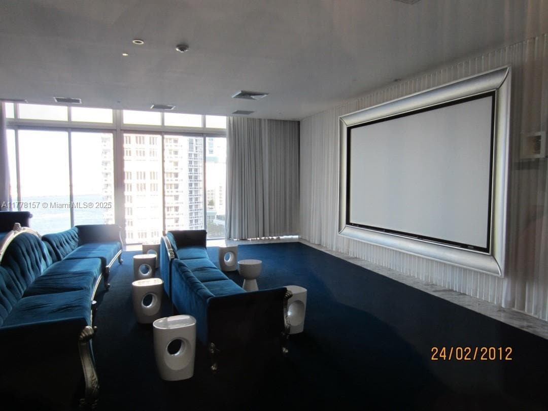 Building Photo - 475 Brickell Ave