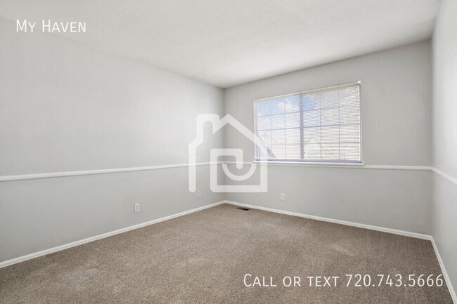 Building Photo - 5960 S Jellison St