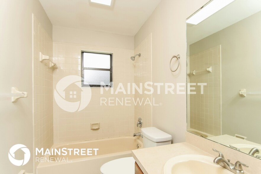 Building Photo - 608 Helicon Terrace