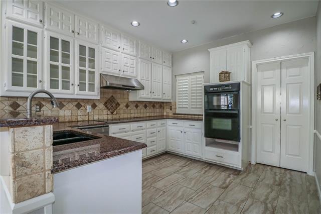 Building Photo - 800 Sundance Cir