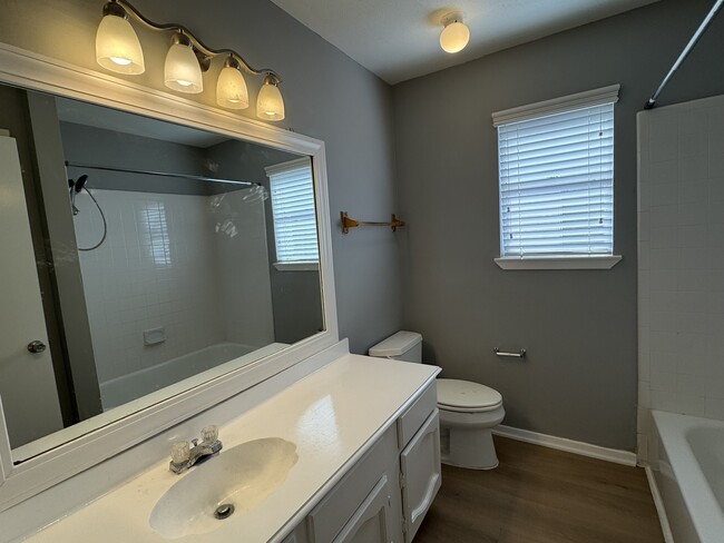 Building Photo - 7231 Daylight Ln