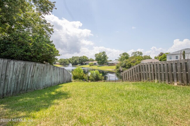 Building Photo - 3158 Ash Harbor Dr E