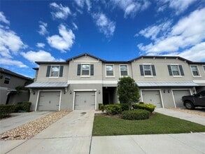 Building Photo - 9768 Pembrooke Pines Dr