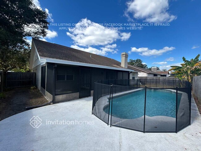 Building Photo - 2825 Mnr Hl Dr