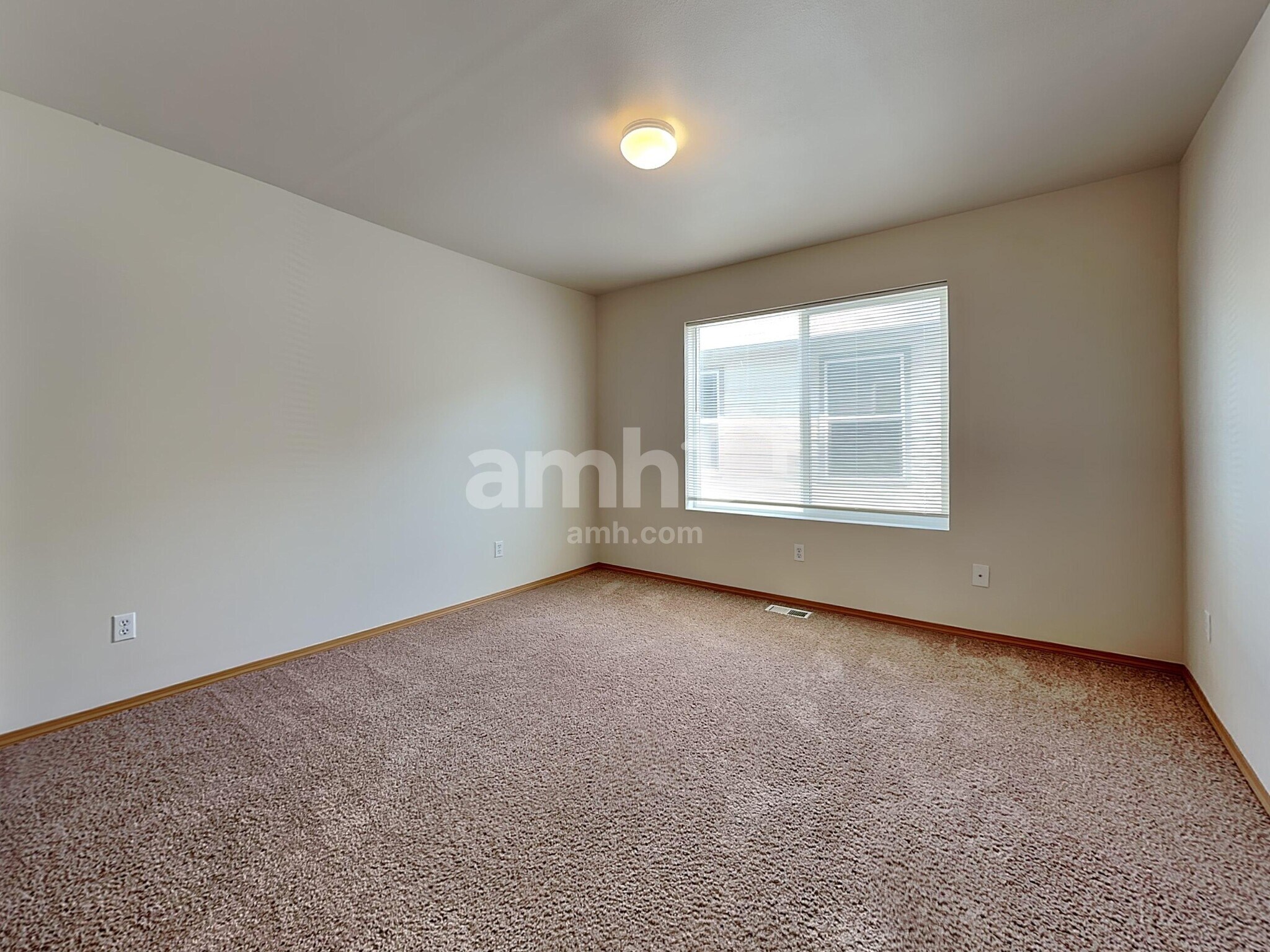 Building Photo - 20126 52nd Ave E