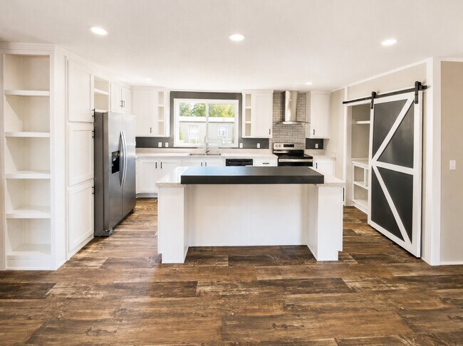Building Photo - 111 Audubon Ave