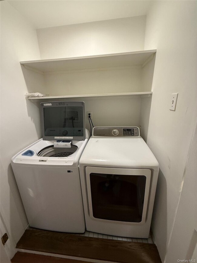 Building Photo - 114 Sterling Ave