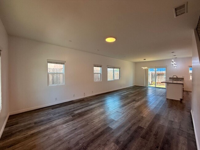 Building Photo - Coastal Living in Imperial Beach — Charming Home in a Prime Location!